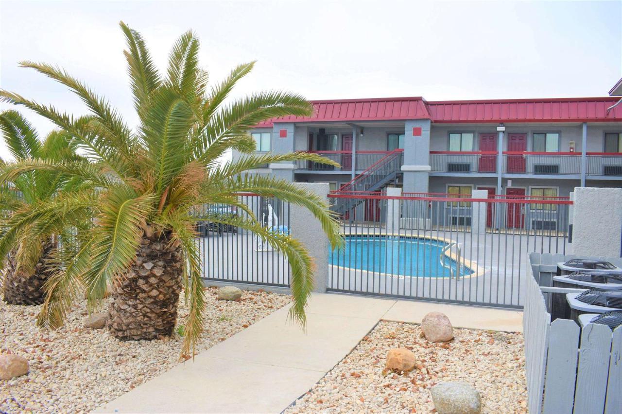 Super 8 By Wyndham New Braunfels I-35 Hotel Ngoại thất bức ảnh