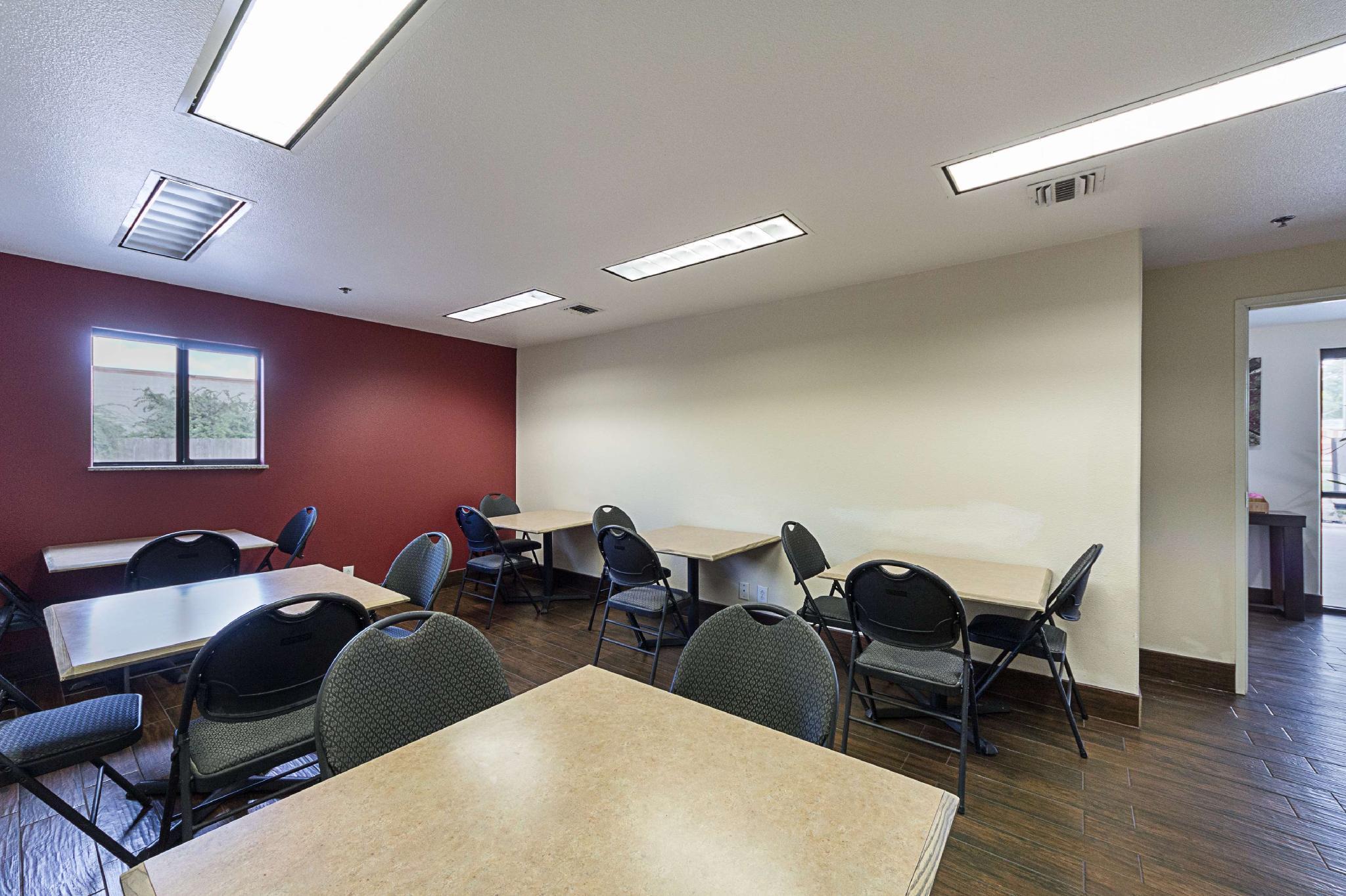 Super 8 By Wyndham New Braunfels I-35 Hotel Ngoại thất bức ảnh