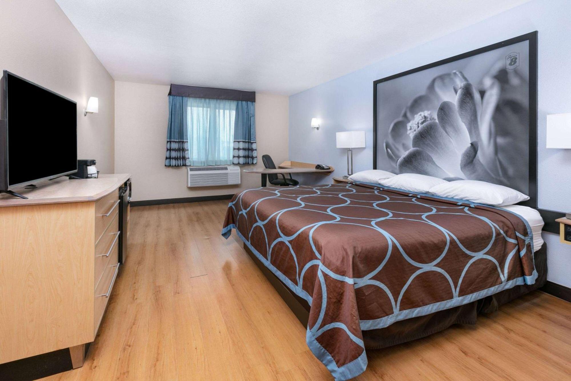 Super 8 By Wyndham New Braunfels I-35 Hotel Ngoại thất bức ảnh