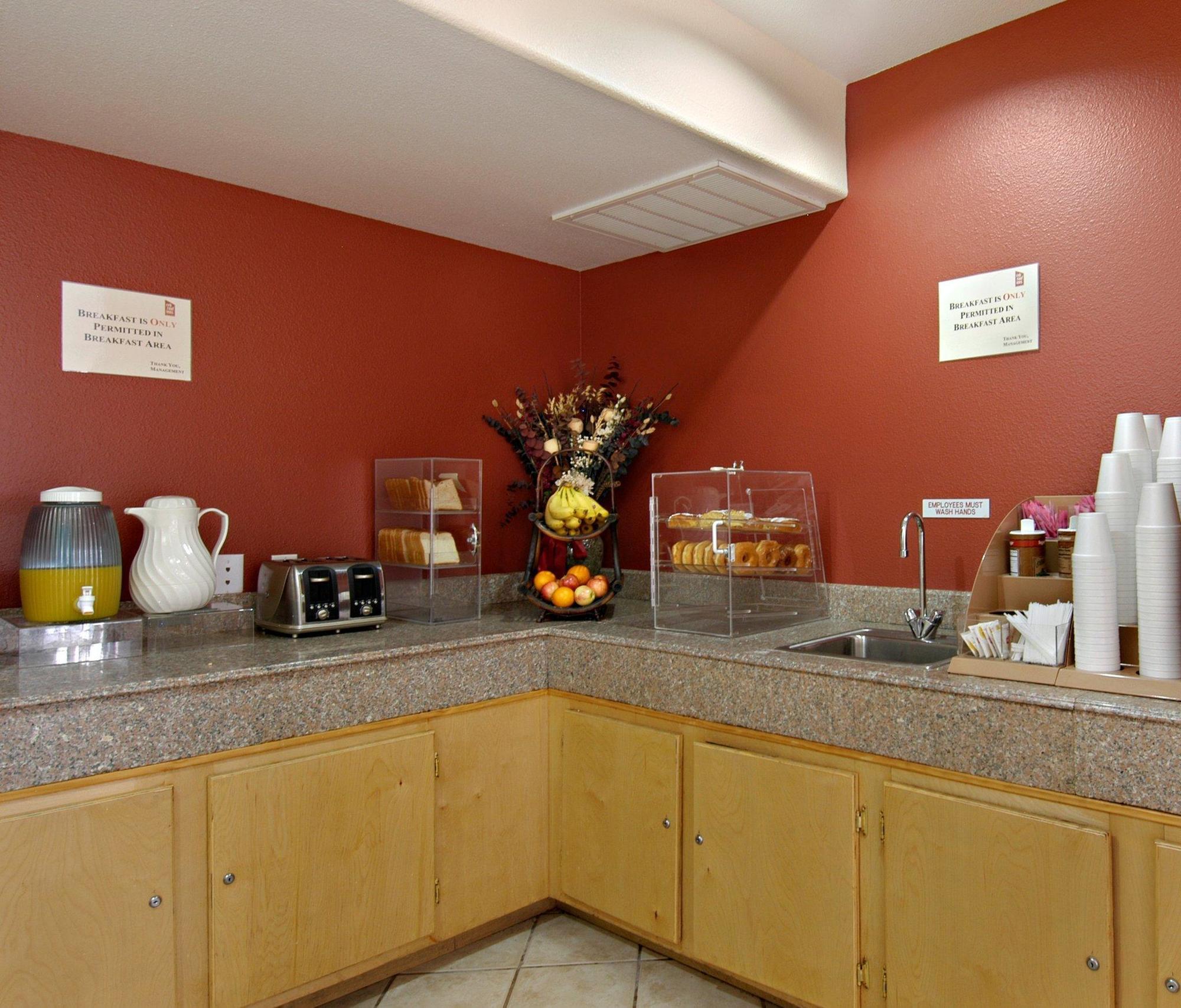 Super 8 By Wyndham New Braunfels I-35 Hotel Ngoại thất bức ảnh